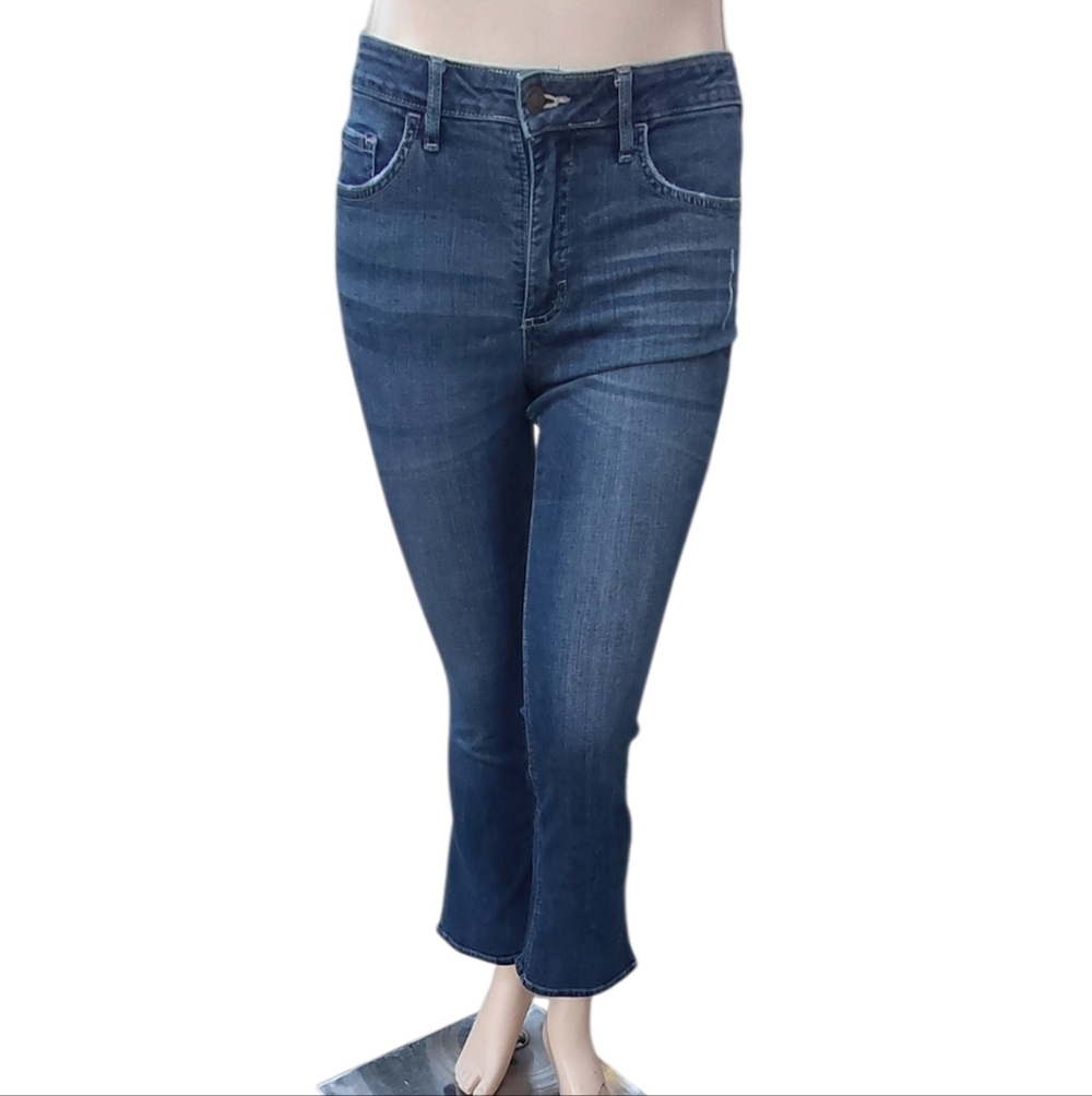 69721.....Riders by Lee Mid-Rise Bootcut Size 10P, W30" 27"Inseam 9"Rise